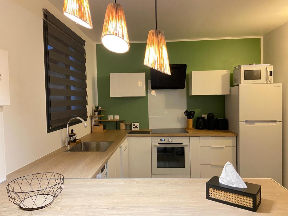 Ti Karet - Charmant Logement Avec Jacuzzi Et Vue Mer Terre-De-Haut Exterior foto